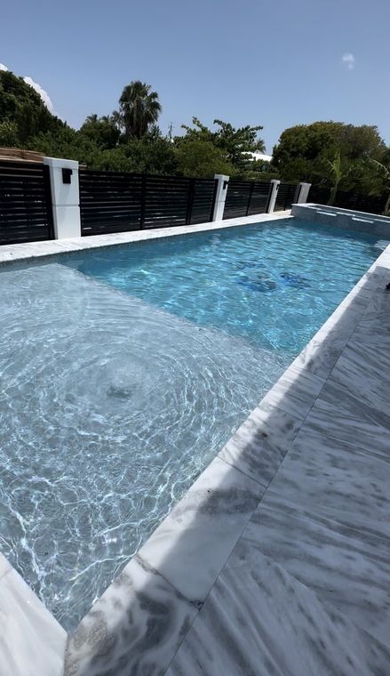 Coping and waterline detail